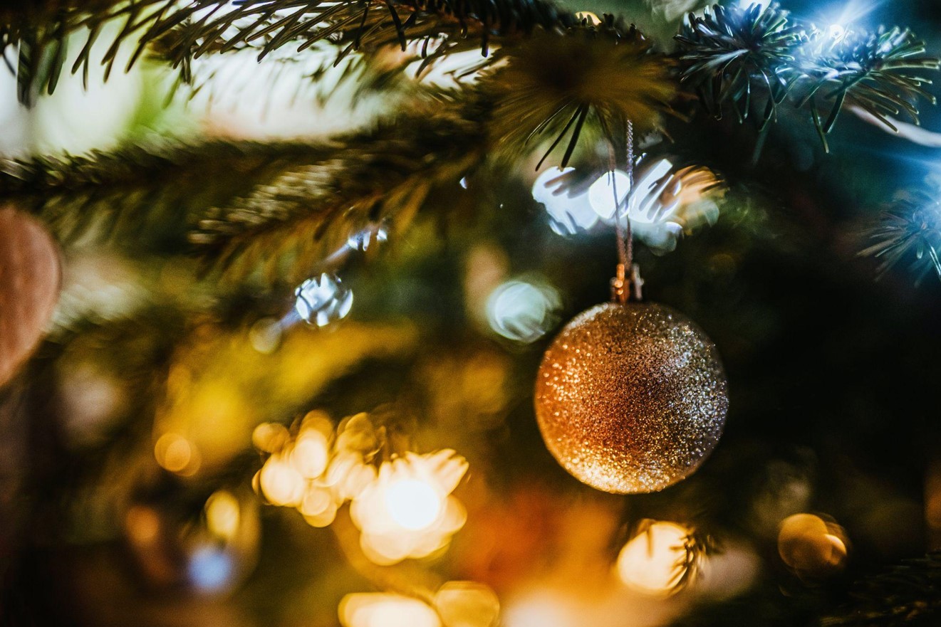 Your Holidays with a Stunning Pink Christmas Tree